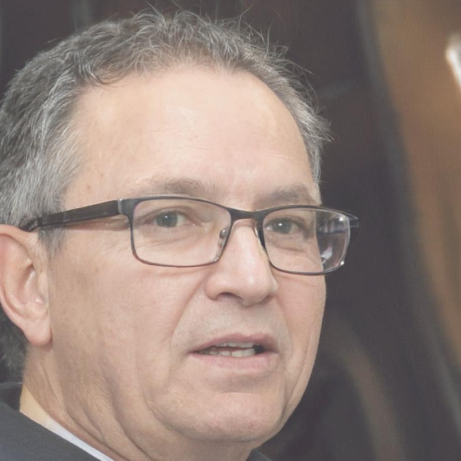 Portrait de Julien Beaumont, formateur en gestion émotionnelle